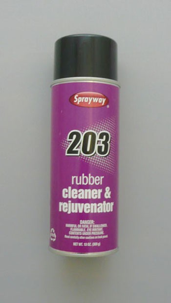 SPRAYWAY Rubber Cleaner & Rejuvenator 13oz #203